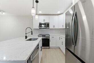 10407 Big Tree Cir W in Jacksonville, FL - Building Photo - Building Photo