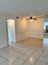 1040 Twin Lakes Dr, Unit 1040 in Coral Springs, FL - Building Photo - Building Photo