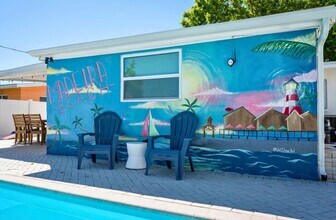 10907 57th Ave in Seminole, FL - Foto de edificio - Building Photo