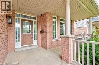 2215 Tiger Rd in Burlington, ON - Building Photo - Building Photo