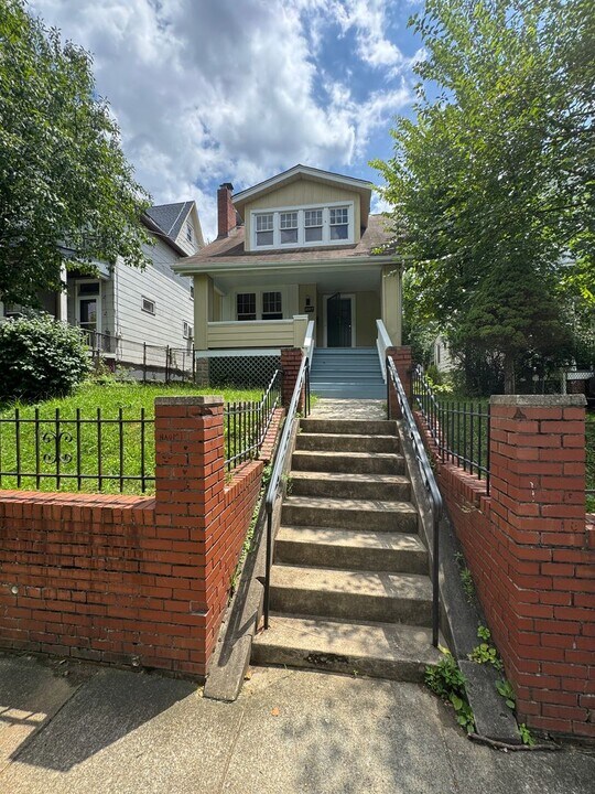 2017 Lawrence St NE in Washington, DC - Building Photo