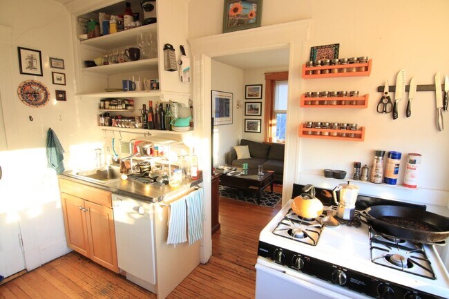 99 Hancock St, Unit 1 in Cambridge, MA - Building Photo - Building Photo