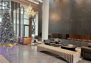 8 Interchange Wy in Vaughan, ON - Building Photo - Building Photo