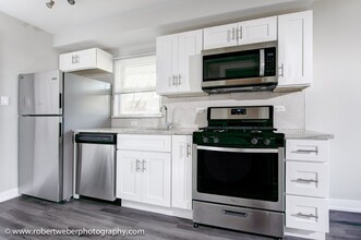 465 Oak St in Des Plaines, IL - Building Photo - Building Photo