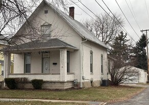 320 W Lima St in Findlay, OH - Building Photo