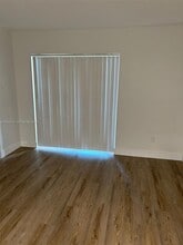 15325 SW 106th Terrace in Miami, FL - Foto de edificio - Building Photo