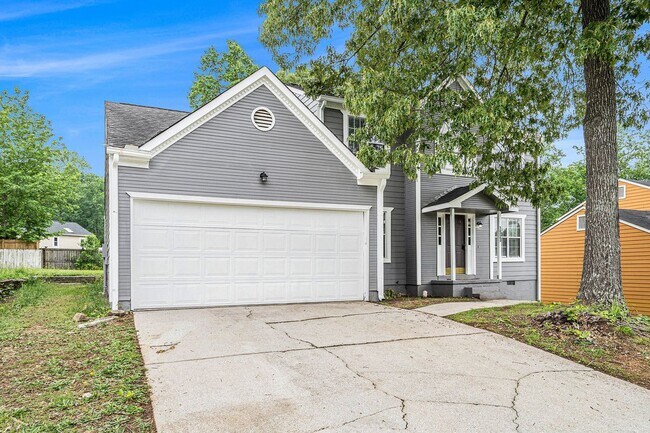 7023 Grinder Dr in Austell, GA - Foto de edificio - Building Photo