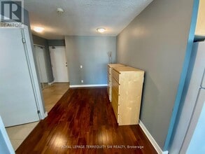 373 Front St W in Toronto, ON - Building Photo - Building Photo