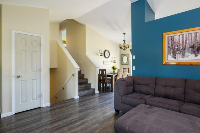 700 W Bridle Ln in Post Falls, ID - Foto de edificio - Building Photo