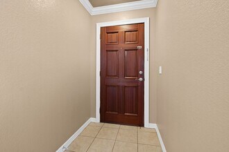 207 S Woodsprings Dr in Fayetteville, AR - Building Photo - Building Photo