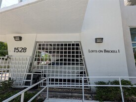 1528 Brickell Ave in Miami, FL - Building Photo