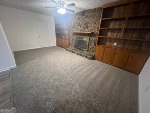 1866 Woodlawn Rd in Covington, GA - Building Photo - Building Photo