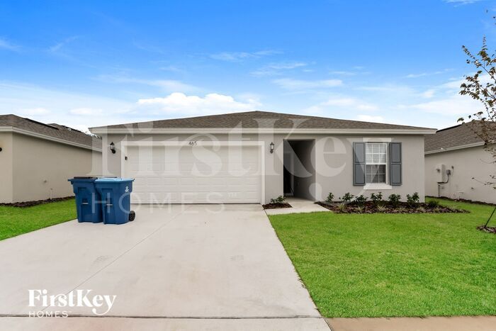 465 Earhart Dr in Davenport, FL - Building Photo