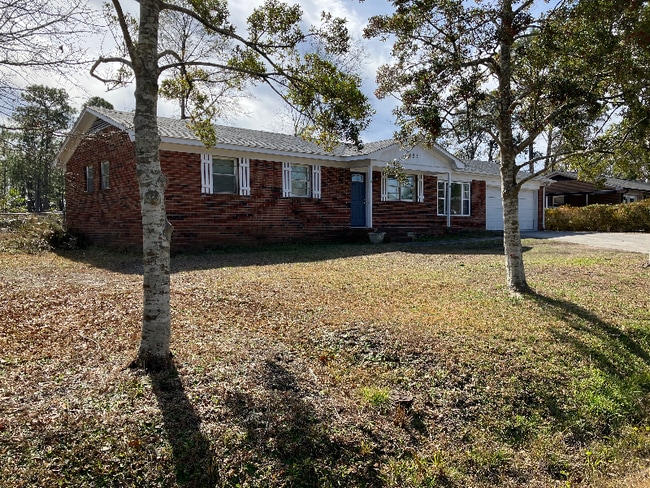 property at 225 Antoinette Dr