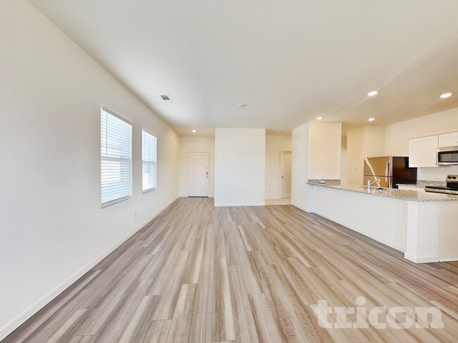 12713 Big Rnch Rd in Fort Worth, TX - Foto de edificio - Building Photo