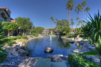 10017 E Mountain View Rd in Scottsdale, AZ - Foto de edificio - Building Photo