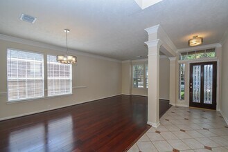 4914 Big Spring Cir in Missouri City, TX - Building Photo - Building Photo
