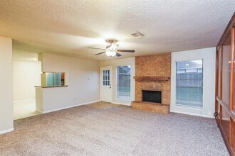 8010 Goldengrove Dr in Spring, TX - Building Photo - Building Photo