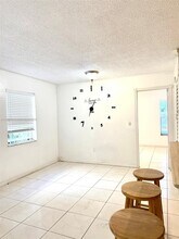 1525 NW 19th Terrace in Miami, FL - Building Photo - Building Photo