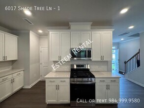 6017 Shade Tree Ln in Durham, NC - Building Photo - Building Photo