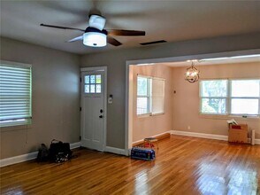 5907 N Tampa St in Tampa, FL - Building Photo - Building Photo