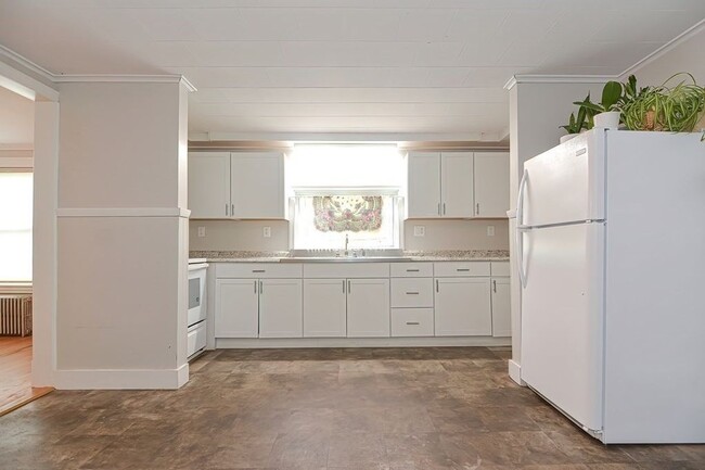 30 3rd Ave, Unit 1 in Lowell, MA - Building Photo - Building Photo