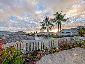 75-6081-6081 Ali‘i Dr in Kailua Kona, HI - Building Photo - Building Photo