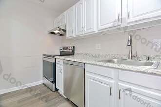 208 Columbus St in Fitchburg, MA - Building Photo - Building Photo