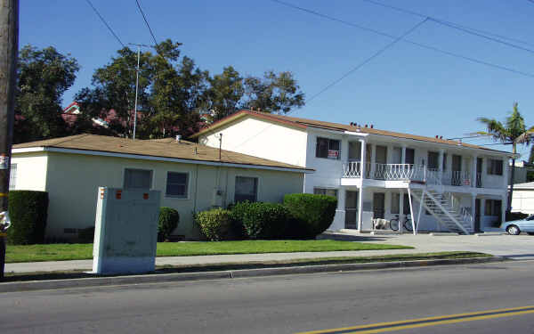 1680 Missouri St in San Diego, CA - Building Photo - Building Photo