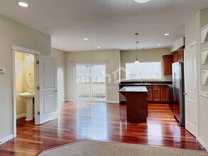 7353 Rainier Dr in Everett, WA - Building Photo - Building Photo