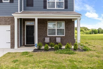 3431 Granway Ln in White House, TN - Building Photo - Building Photo