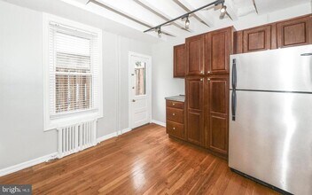 922 League St in Philadelphia, PA - Building Photo - Building Photo