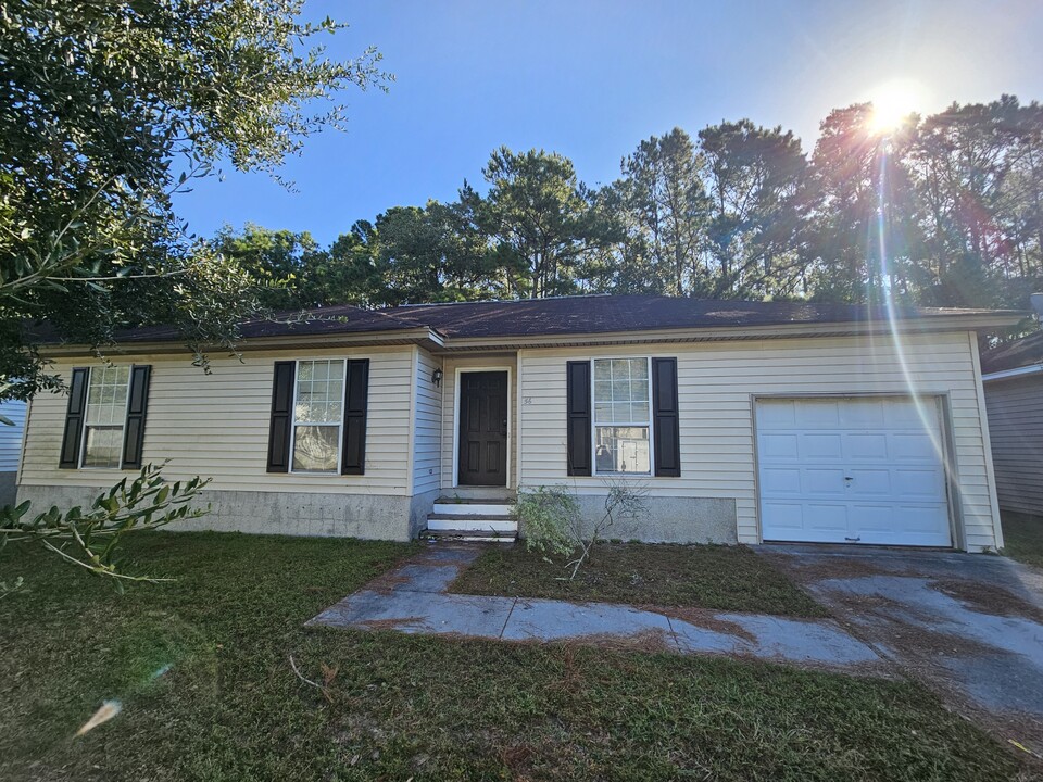 56 Leeward Dr in Savannah, GA - Foto de edificio