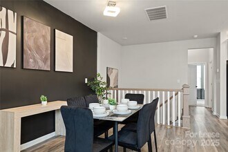 2037 Statesville Ave in Charlotte, NC - Building Photo - Building Photo