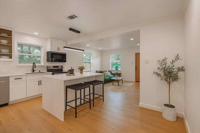 property at 2805 2nd Ave N