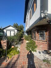 19124 Clymer St in Porter Ranch, CA - Building Photo - Building Photo