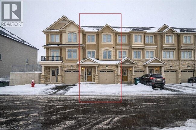 305 Garner Rd W in Ancaster, ON - Building Photo - Building Photo