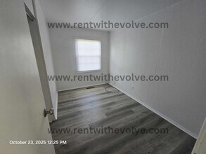 610 E Dunn Ave in Muncie, IN - Building Photo - Building Photo