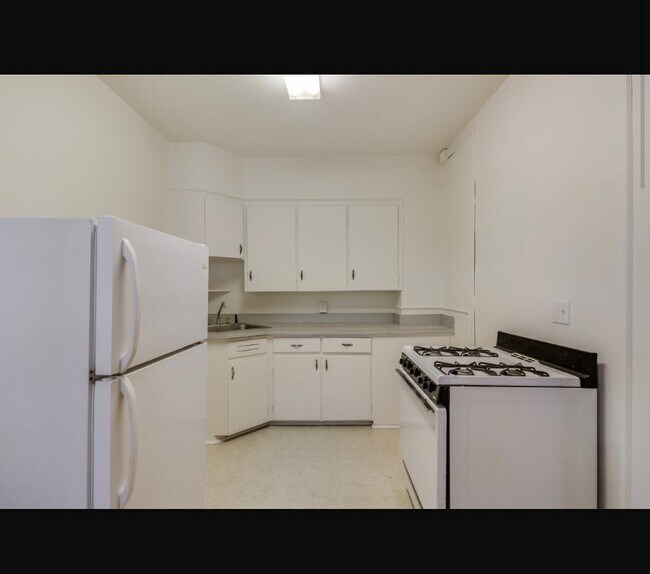 Erie Apartments in Toledo, OH - Foto de edificio - Interior Photo