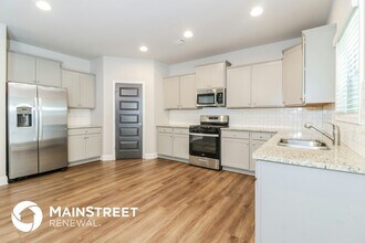 677 Overlook Gln Dr in Lawrenceville, GA - Building Photo - Building Photo