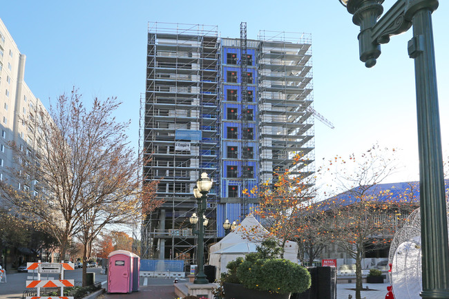 Block 9 in Virginia Beach, VA - Foto de edificio - Building Photo