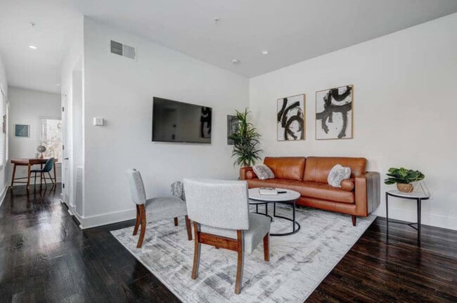 940 Piedmont Ave NE in Atlanta, GA - Foto de edificio - Building Photo