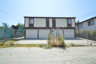 5081 Borland Rd in Los Angeles, CA - Building Photo - Building Photo