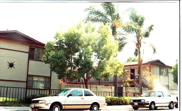 4841 W Canoga St in Montclair, CA - Building Photo - Building Photo