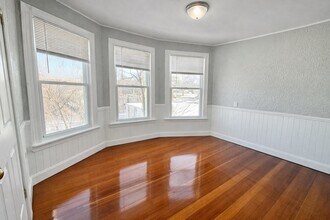 19 Kunkel Pl in Dedham, MA - Building Photo - Building Photo