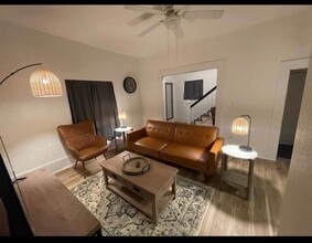 1205 E English St in Wichita, KS - Building Photo - Building Photo