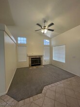 24 Knightsboro Rd in Henderson, NV - Foto de edificio - Building Photo