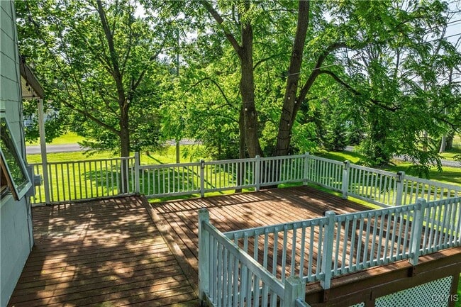 4378 Jordan Rd in Skaneateles, NY - Building Photo - Building Photo
