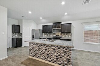 6017 Blacksmith Ave in Saginaw, TX - Building Photo - Building Photo