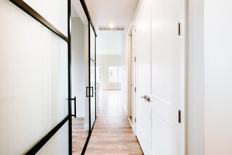 Pearl Flats in Denver, CO - Building Photo - Building Photo